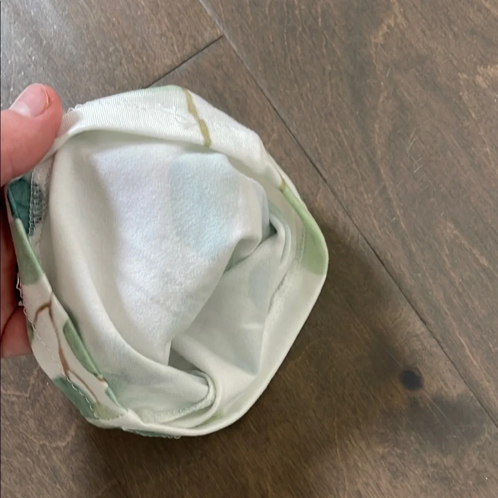 New Unisex Baby Newborn Floral Swaddle and Hat Set